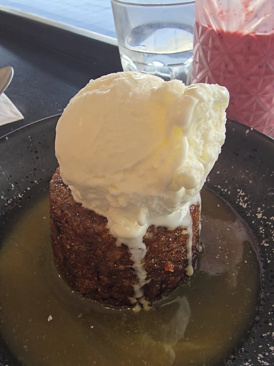 Charlie's Dessert House Photo 2