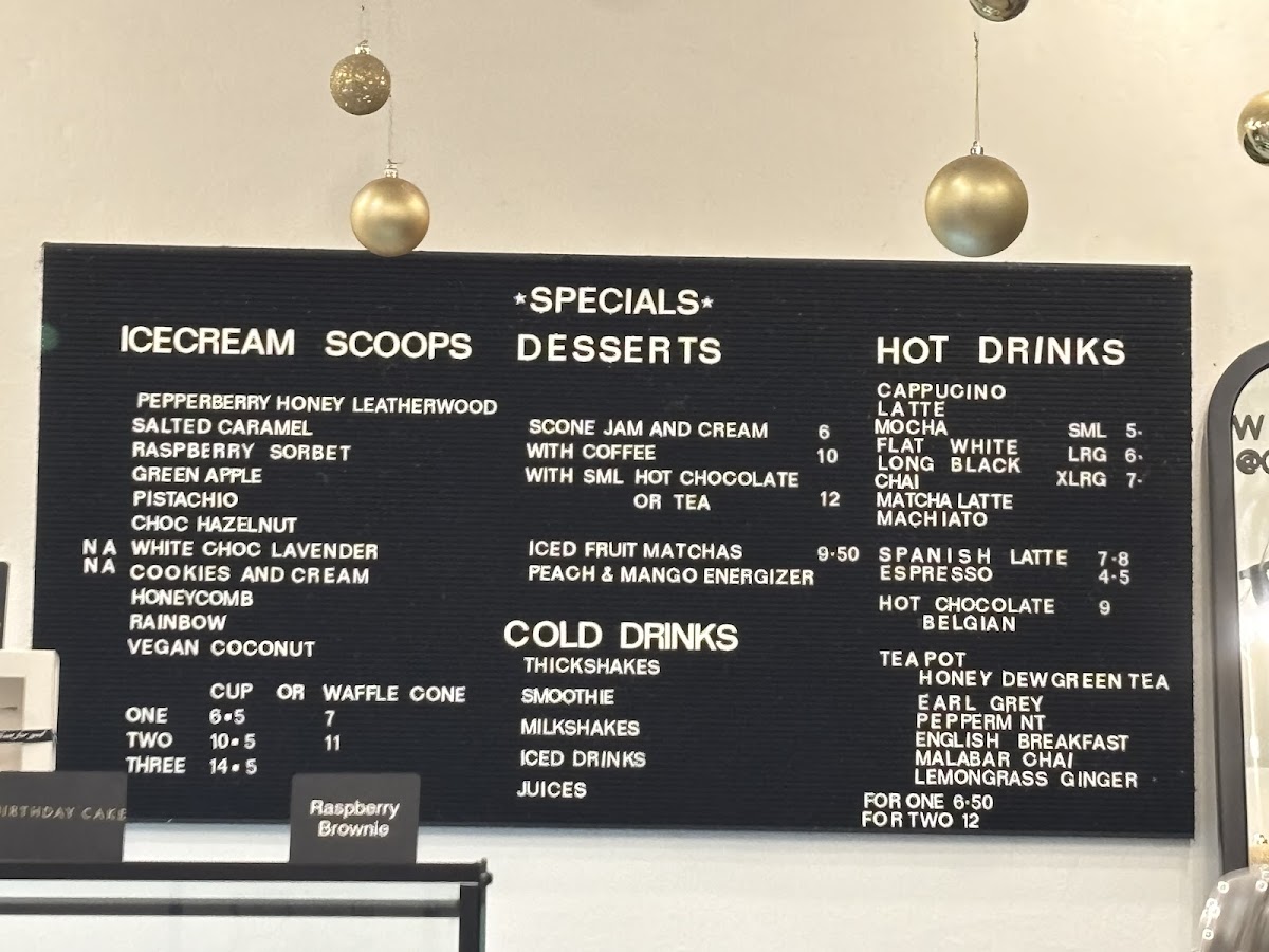 Charlie's Dessert House photo 2