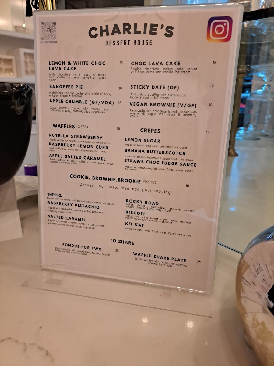 Charlie's Dessert House photo 3